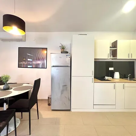 Appartement Azzuromare App *
