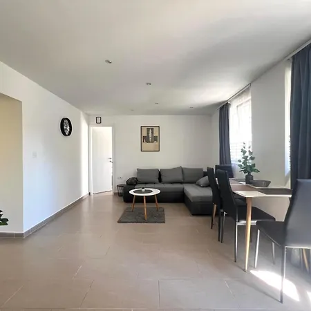 Appartement Azzuromare App Pula